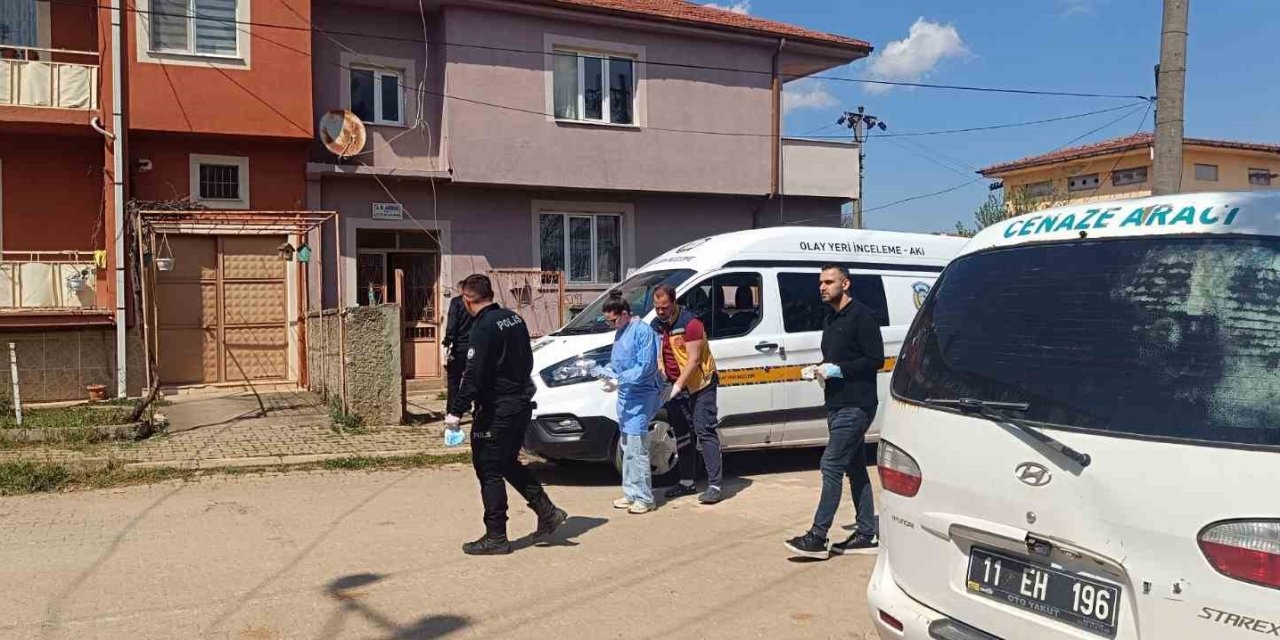 10 gün önce öldüğü belirlendi, ölümü şüpheli bulundu