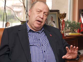 Yaşar Okuyan Yalova'dan aday