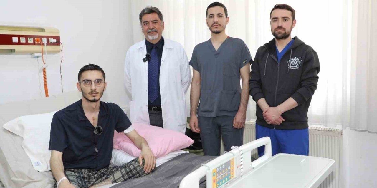 Basit Bir Öksürük Sanmıştı, Kalbinden 14 Santimlik Kitle Çıktı!