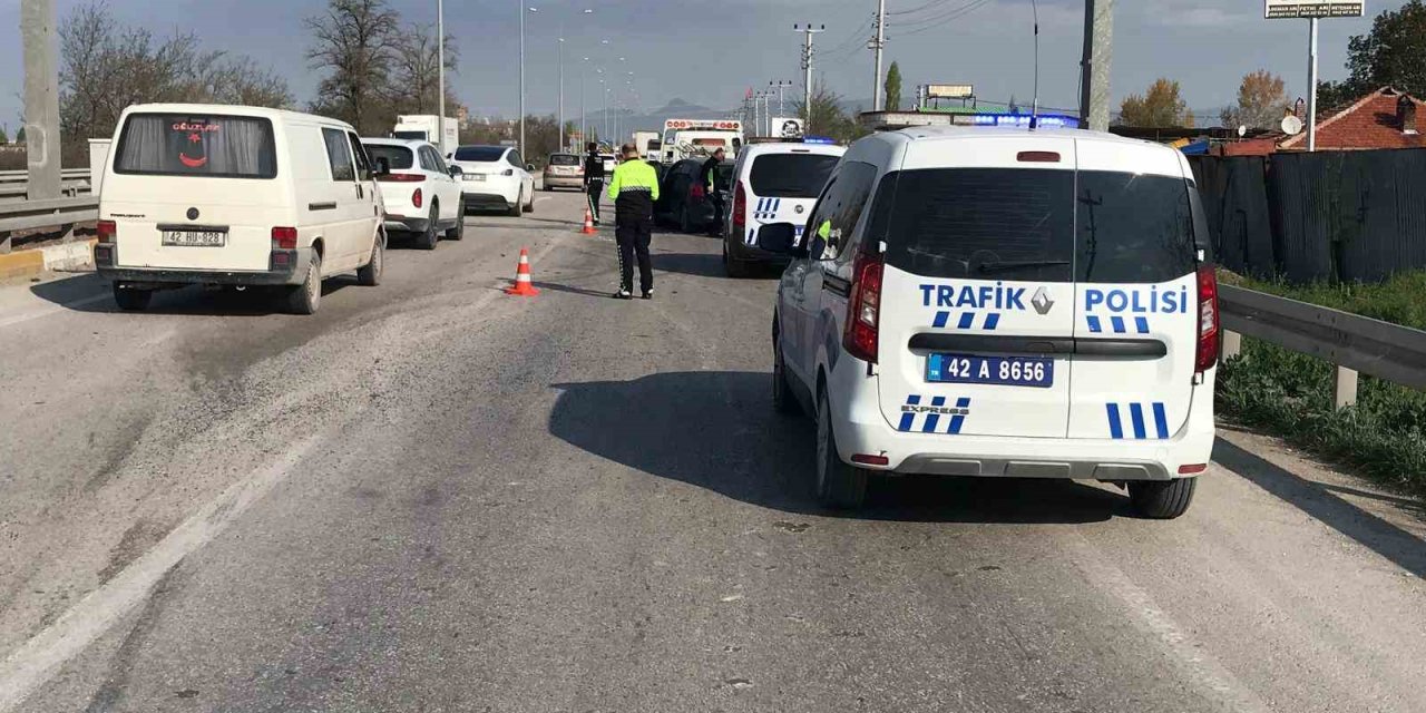 Ereğli'de Korkutan Sabah: 3 Araç Birbirine Girdi!