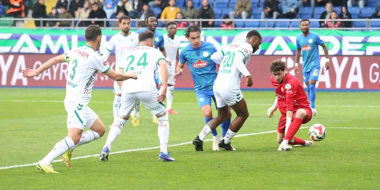 Konyaspor Rize’de Takıldı: 7 Maçlık Seri Karadeniz’de Kaldı!