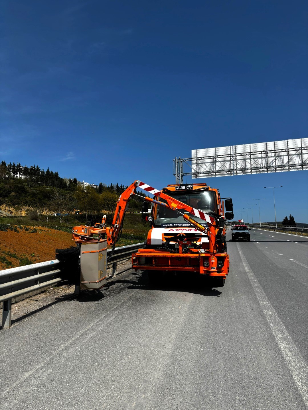 Bir araç aldılar 4 mevsim kullanıyorlar
