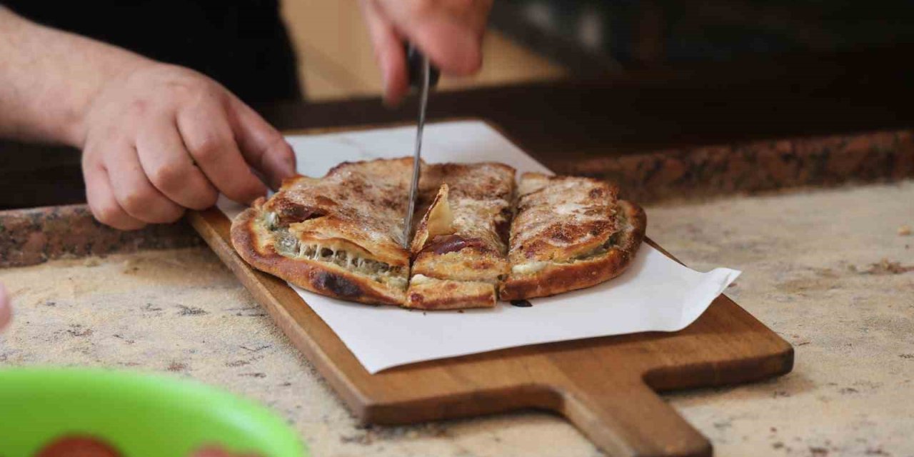 İtalyan Pizzasına Yerli Rakip: Tarihi Konya Yağ Somunu Dünyaya Açılıyor