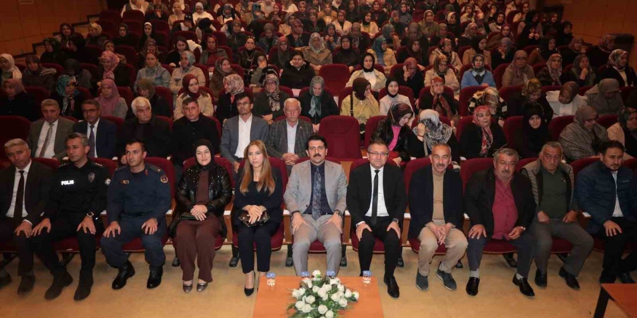 Konya Karapınar'da Anneler Uyuşturucuya Karşı Bilinçlendirildi