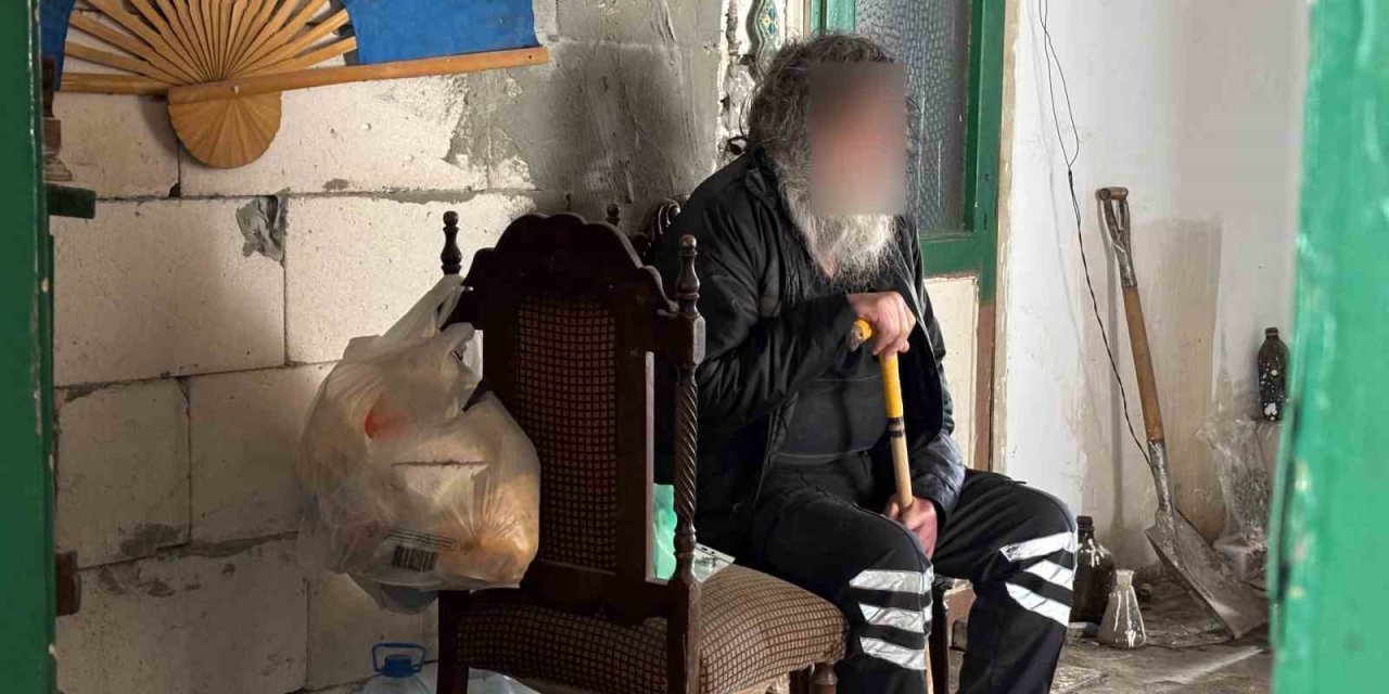 Zamanın Durduğu Ev: İcralık Dairede 1 Yıllık 'Çöp' Hapsi!