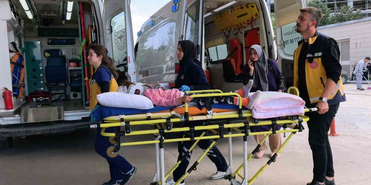 5 yaşındaki Miray, evinin balkonunda ağır yaralandı