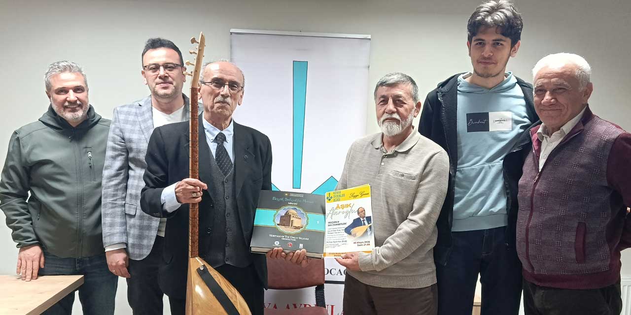 Konya’da Saygı Gecesi: Ataroğlu Sazını Gelecek Nesiller İçin Çaldı