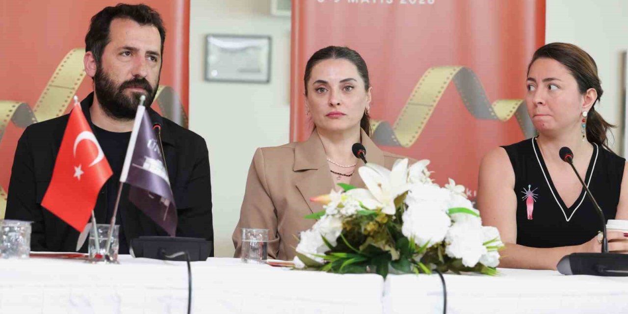 Aslıhan Gürbüz İçini Döktü: O Sahnede Sesim Kısıldı!