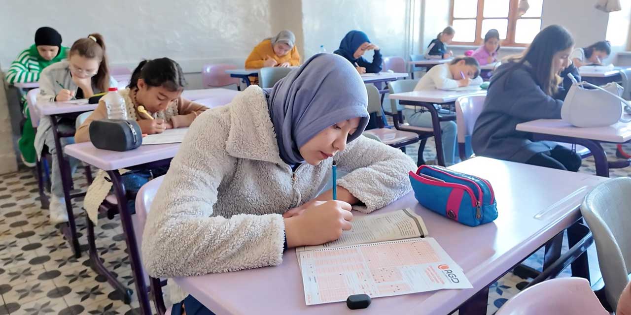 Peygamber Sevgisi Sınavla Buluştu: 31 İlçede Eş Zamanlı Yarışma