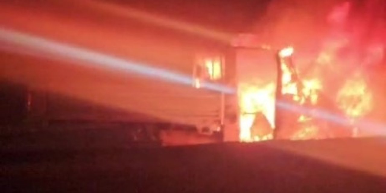 Alevlerin Dibinde Selfie İnadı: Vatandaşlar İsyan Etti!