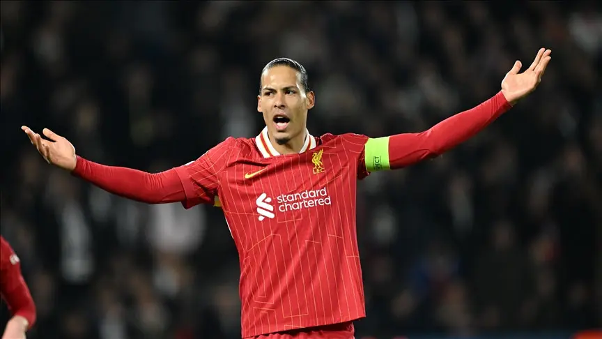 Galatasaray üst üste 5. şampiyonluk için düğmeye bastı Fenerbahçe'de belirsizlik sürüyor