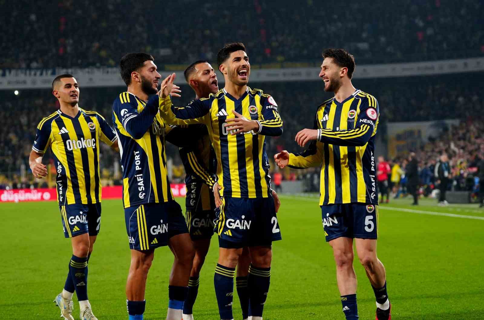 Konyaspor'u farklı yendi kupadan oldu