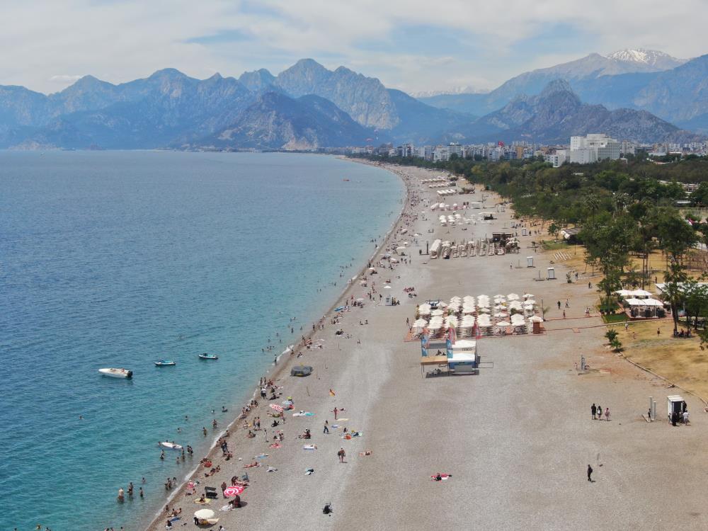 19 Mayıs Antalya'ya yaradı