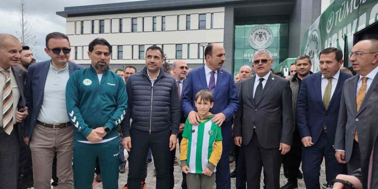 Konyaspor Antalya’ya Uçtu: Şehir Tek Yürek!