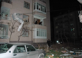 Ortalık savaş alanına döndü: 3 yaralı