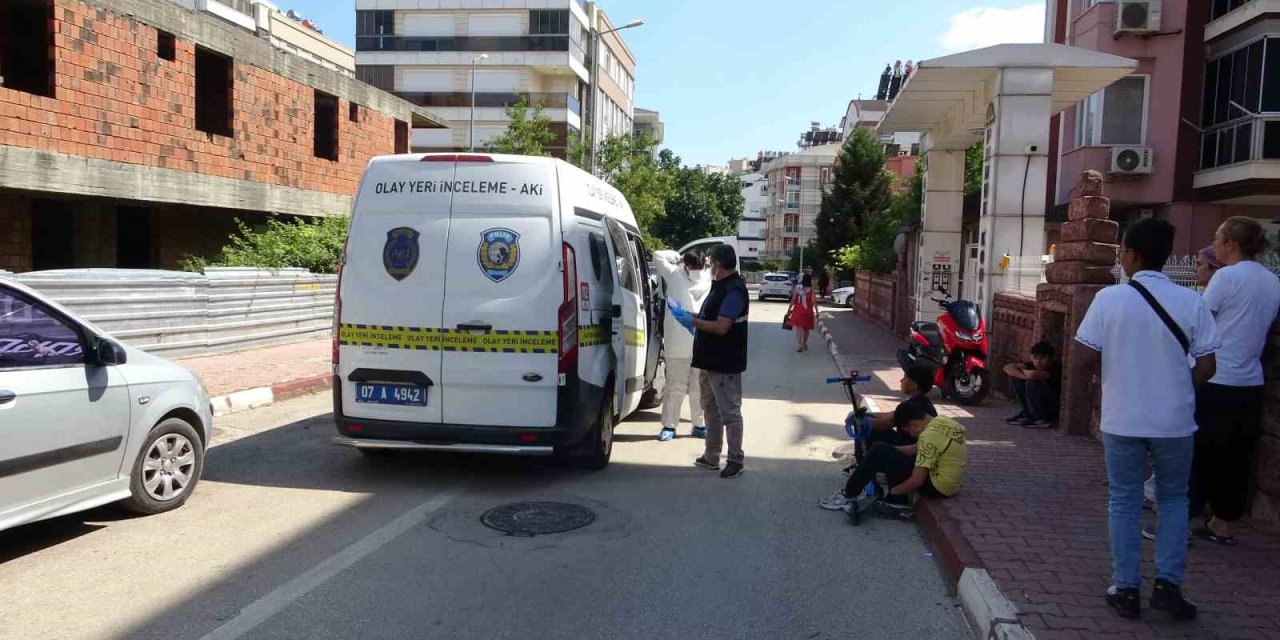 Yıllardır yapımı tamamlanmayan inşaatta erkek cesedi bulundu