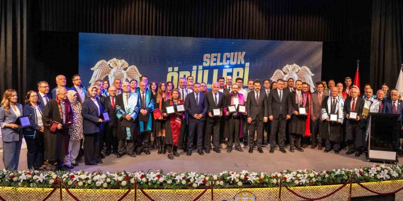 Selçuk Üniversitesi Dünyaya Meydan Okuyor: İşte Gururlandıran O Sıralama!
