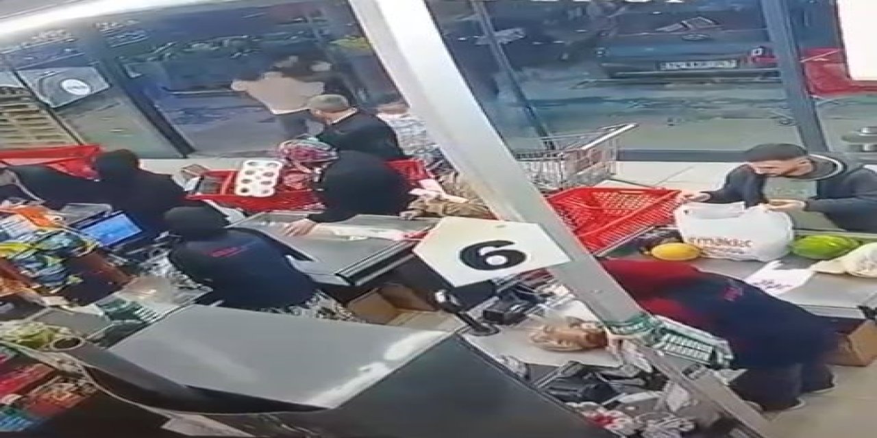 "Bir bakar mısın" diyerek çağırıp kafa attı