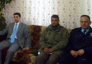 Kırlı'dan şehit ve gazi ailelerine ziyaret