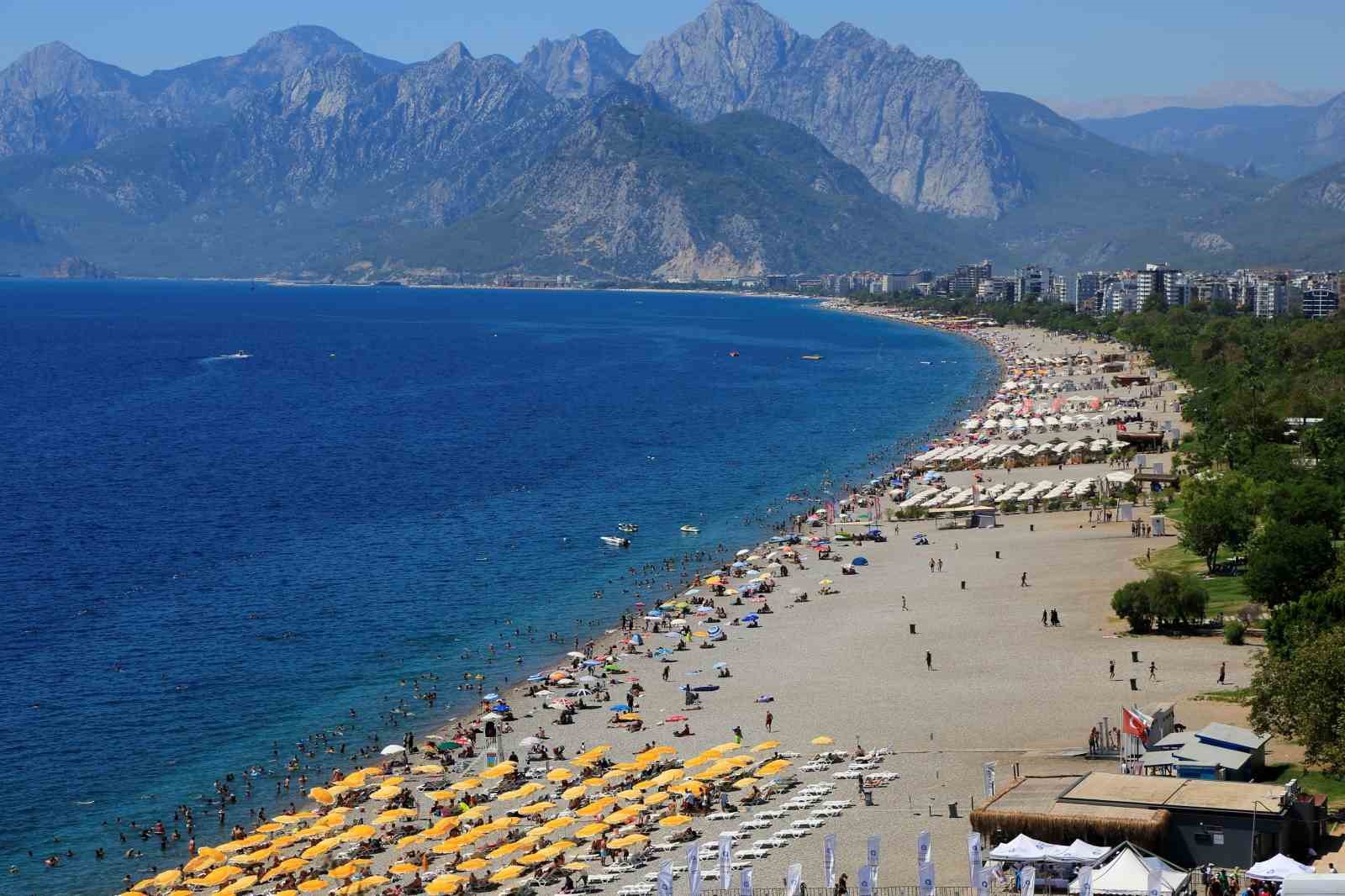 Bayram turizmi ekonomiye 180 milyar lira kazandıracak