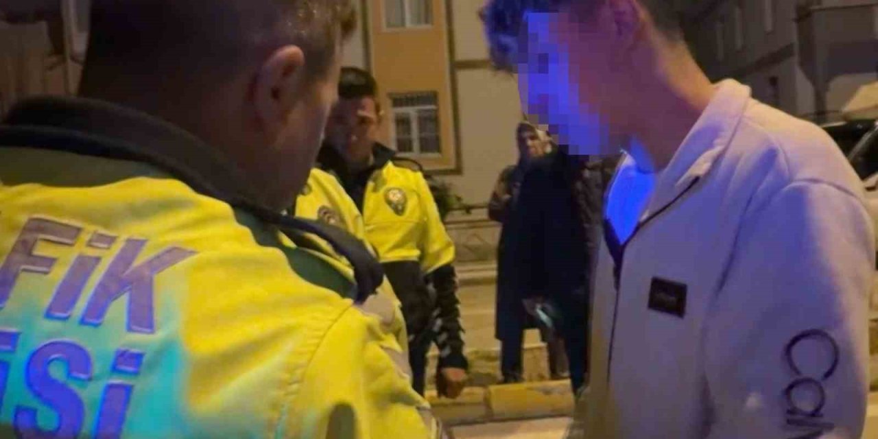 Duvara Çarpan Sürücüye Rekor Ceza: Ehliyeti Elinden Alındı