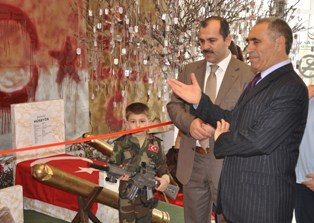 M. Aymaz Koleji'nden Çanakkale şehitlerine anlamlı sergi