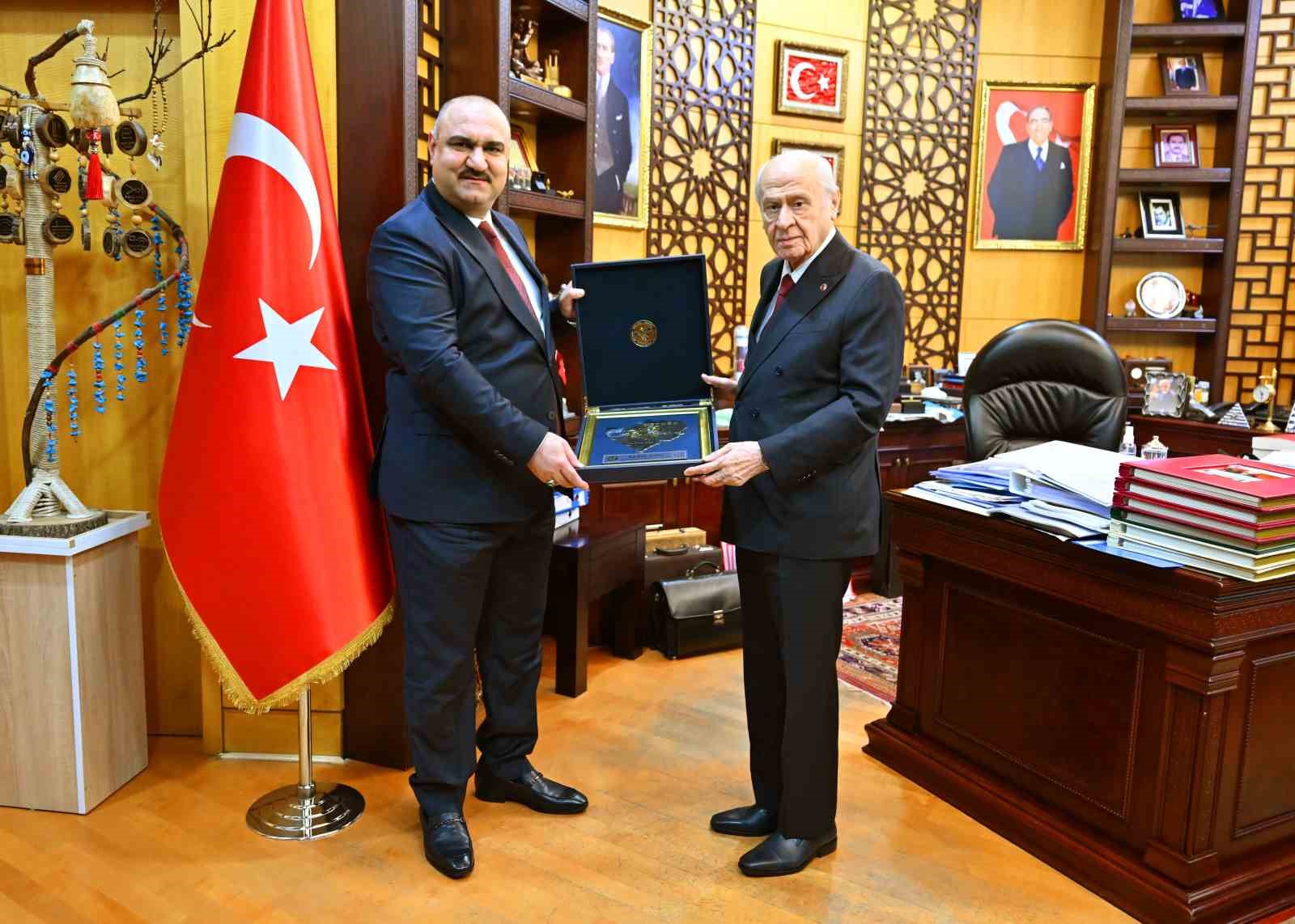 MHP Lideri Bahçeli Kerkük Valisi Ağa’yı kabul etti