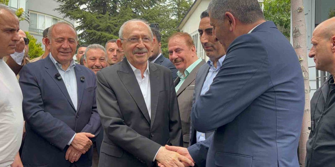 Kılıçdaroğlu'nun Kapısı Bayramda Partililere Açıldı!