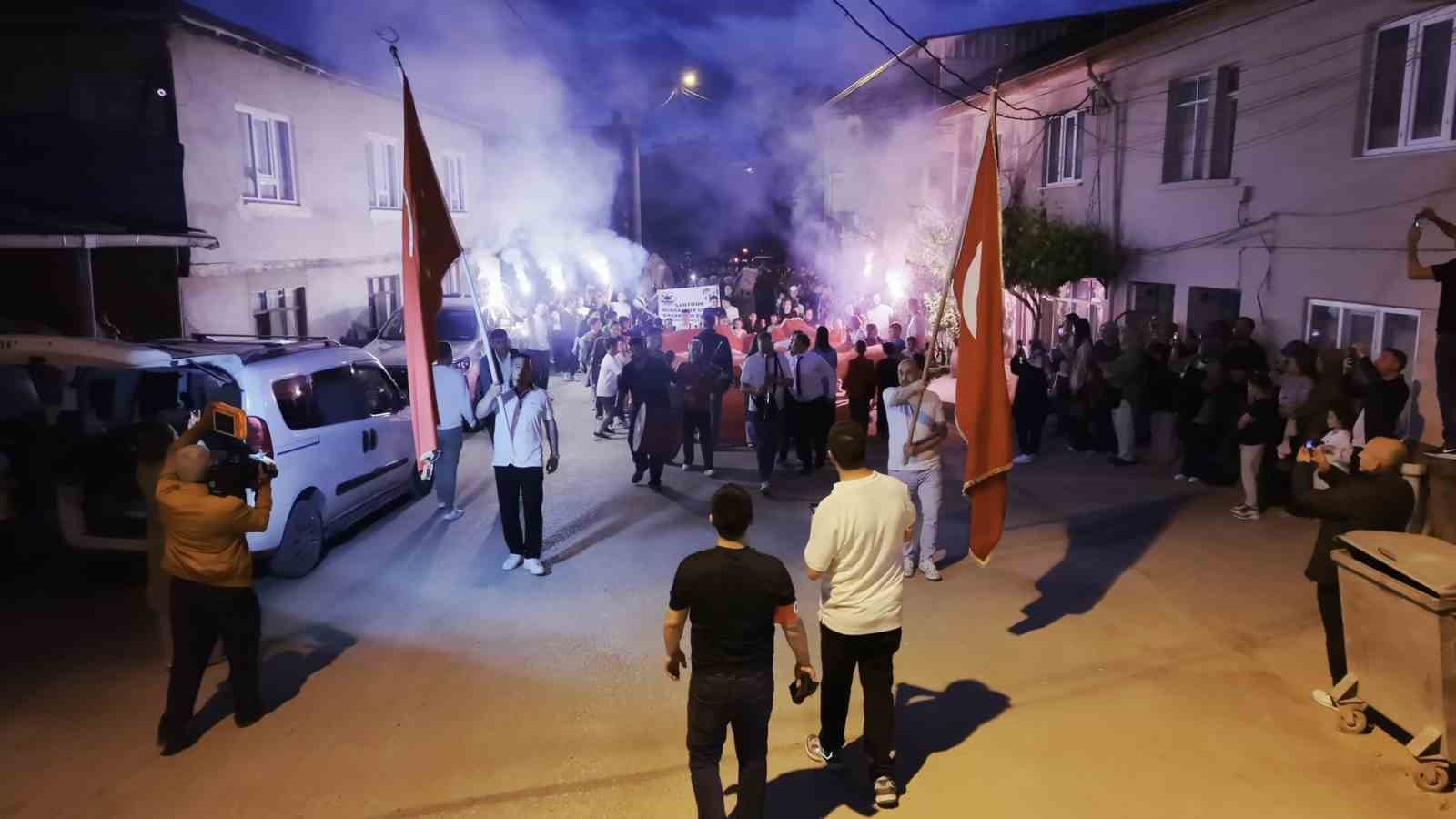 157 yıllık "deve eğlencesi" geleneği yaşatılıyor