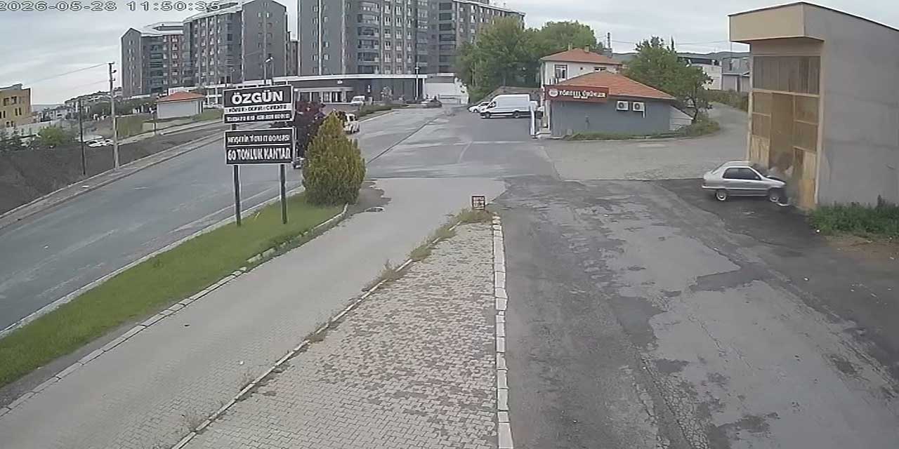 Direksiyon Başında Bayıldı: Boş Dükkana Böyle Daldı