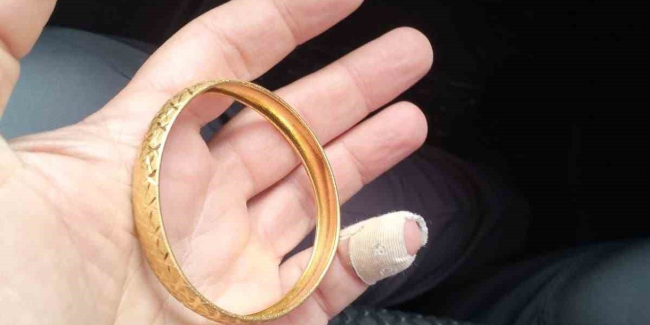 Arabadaki Kurban Parası Çalındı: Ankara Polisi Hırsızı Avladı