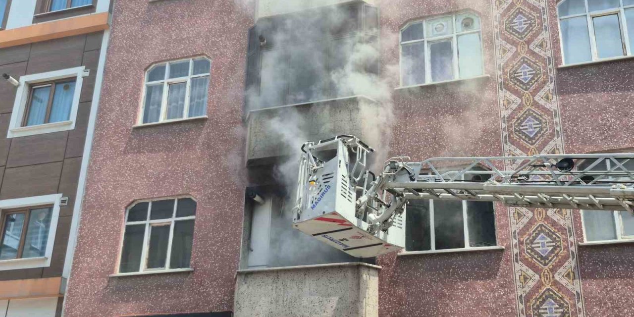 Telefonunuzu şarjda bırakmayın! Evi yakan ihmal