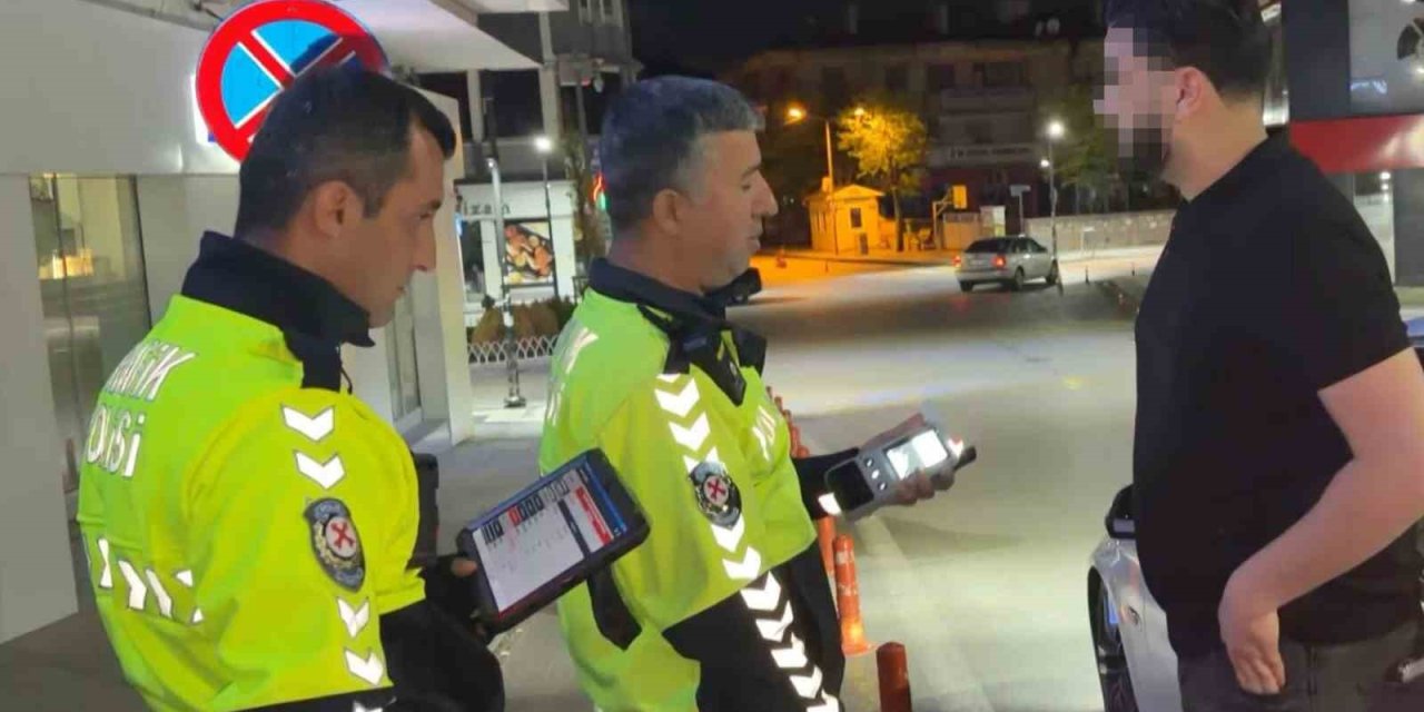 Alkolmetreye üflemedi, 352 bin lira ceza yedi