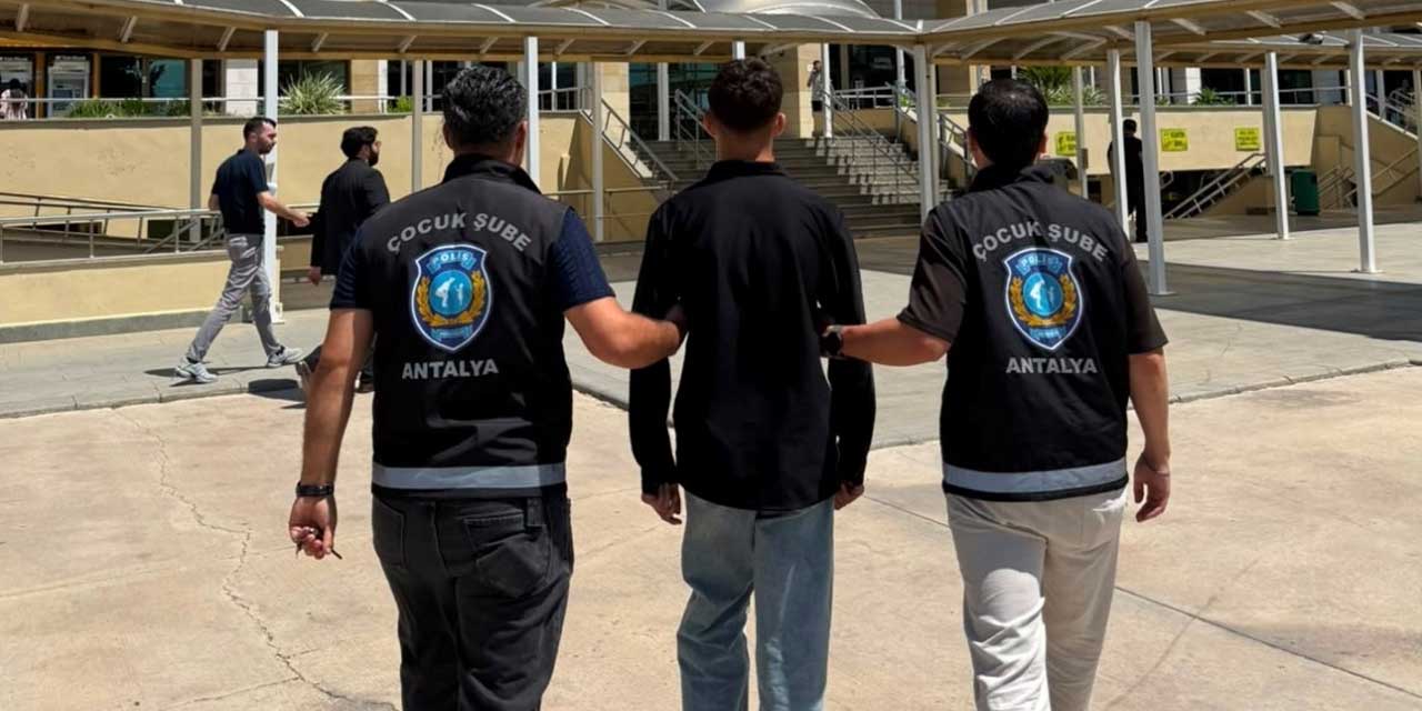 "12'den Sonra Devlet Biziz" Diyen Genç Yakalandı
