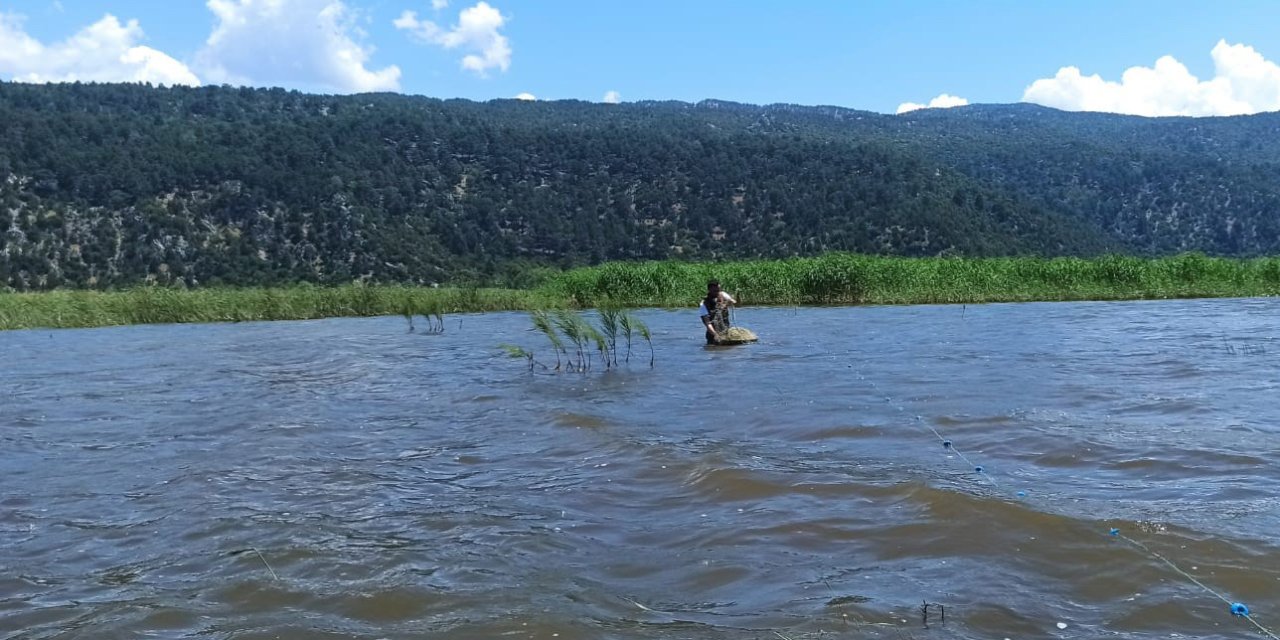 200 metrelik kaçak ağ dronla ele geçirildi