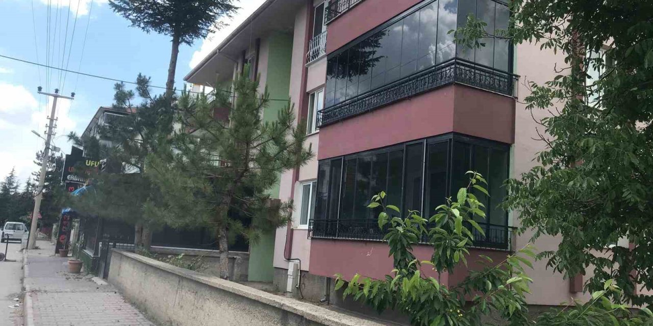Parası İçin Komşusunu Öldürdü