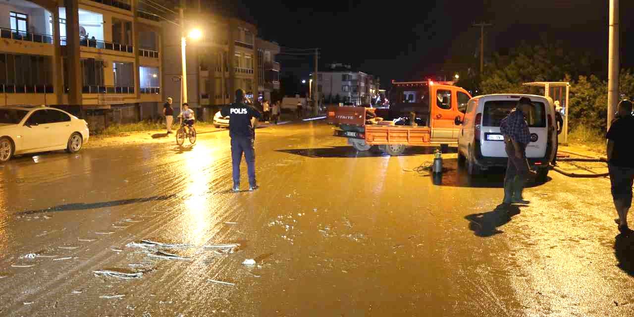 Konya'da Dağdan Gelen Sel Mahalleyi Yuttu