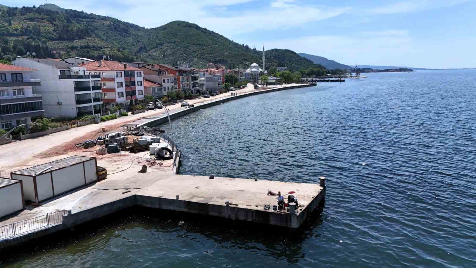Gölcük'ü 460 metrelik beton kütle koruyacak
