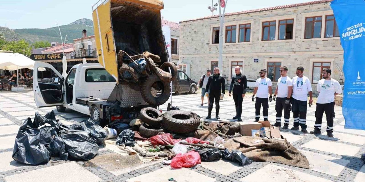 Denizden Çıkan "Utanç" Sergileniyor