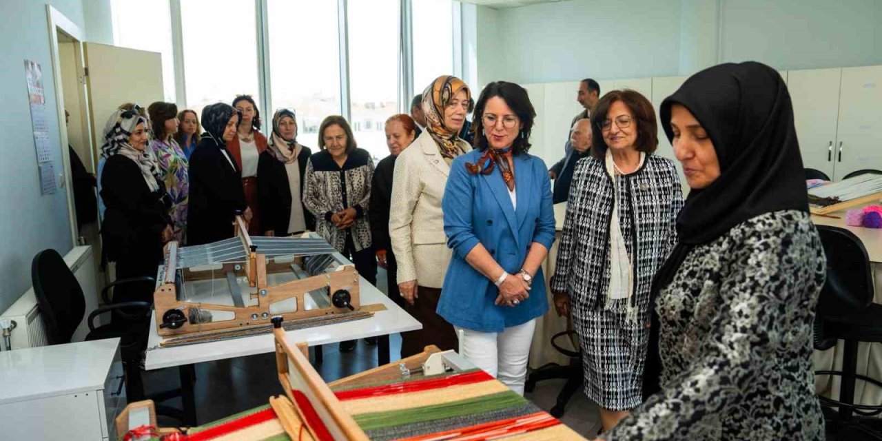 Atıklar Sanata, Emekler Değere Dönüştü