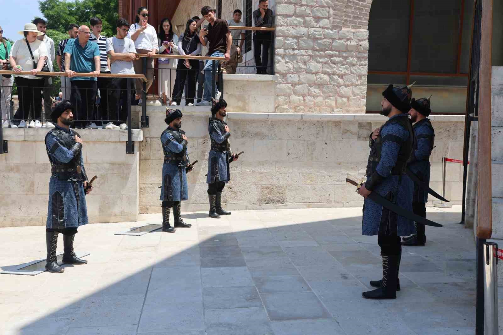 Konya'da nöbet değişimi