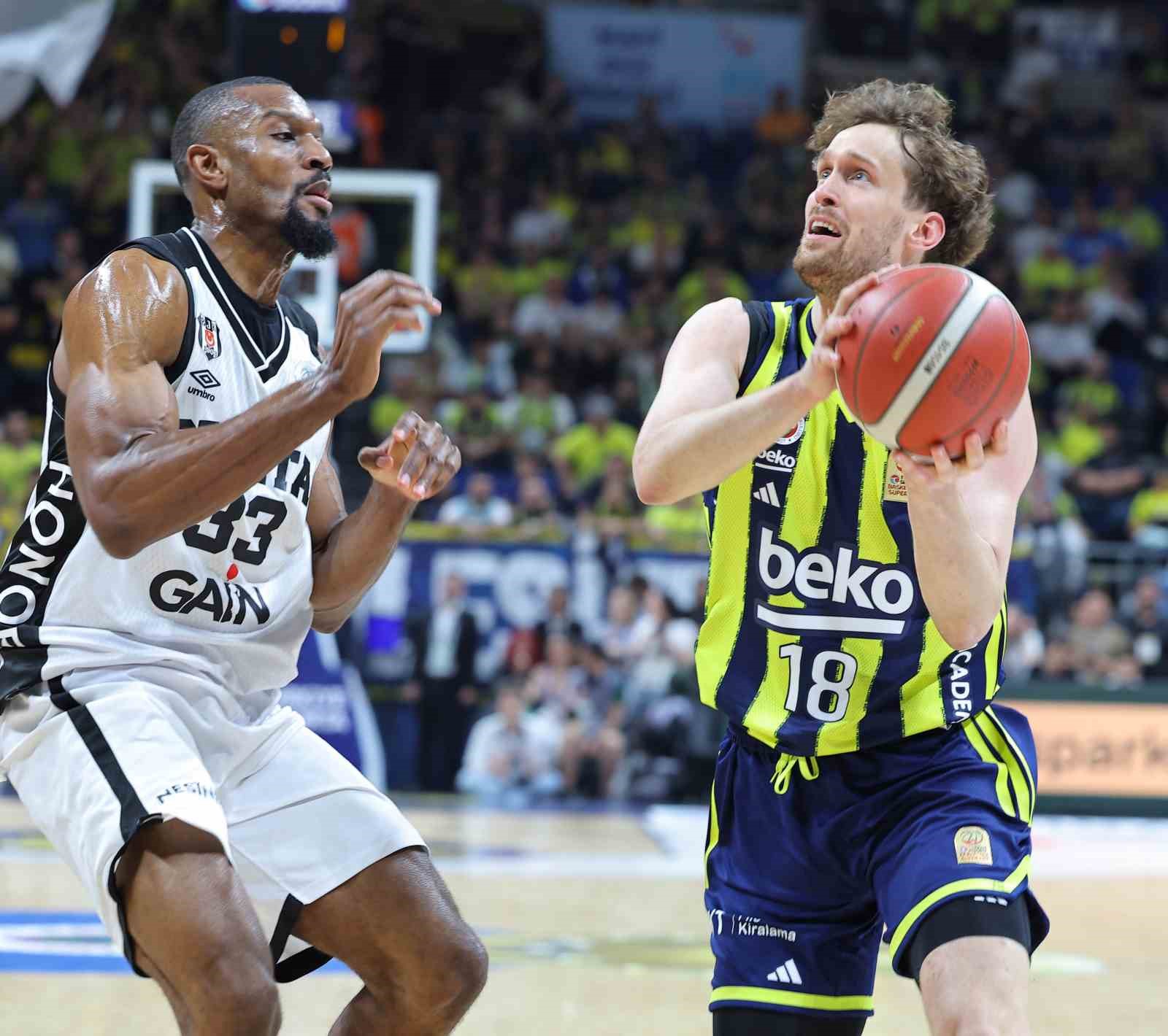 Yeni başkanını seçen Fenerbahçe iyi başlamadı