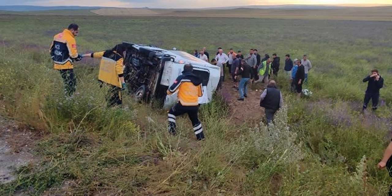 Konya'da İşçi Servisi Şarampole Devrildi: 1 Ölü, 7 Yaralı