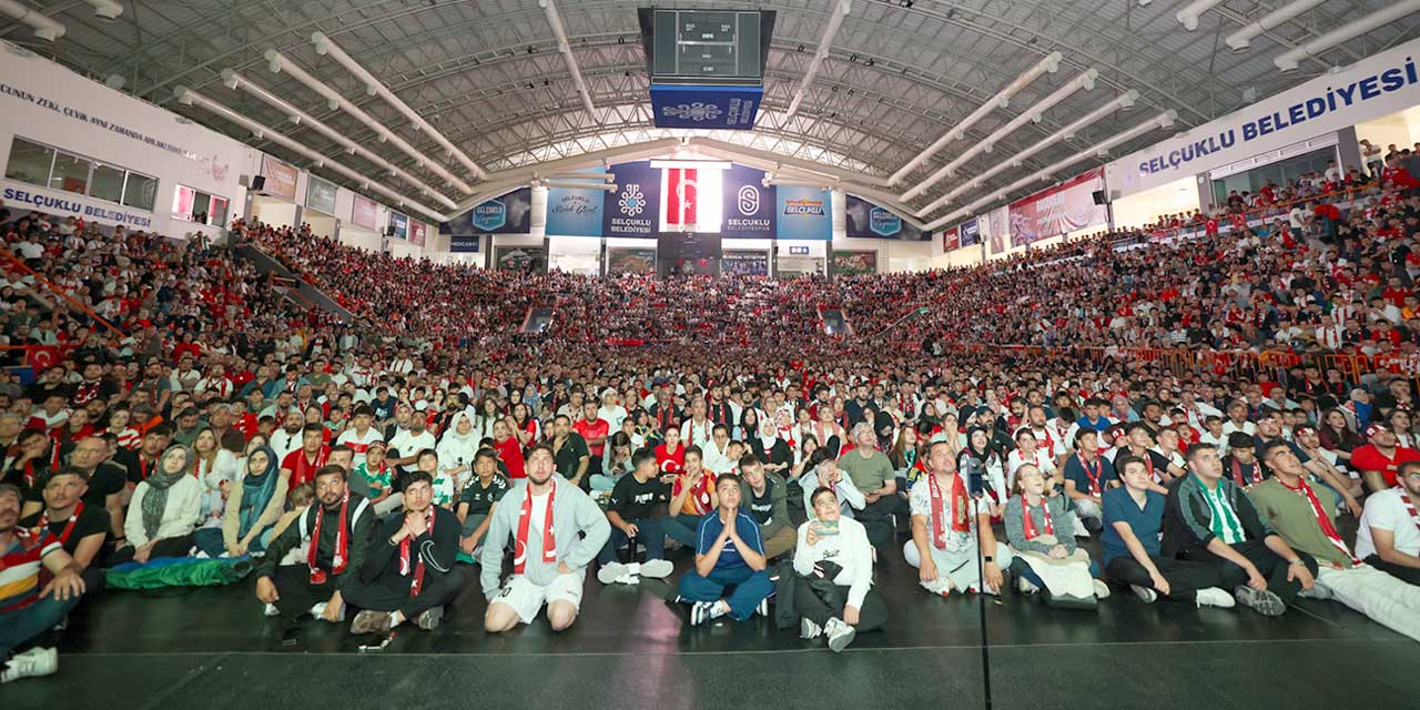 Binlerce kişi salonu doldurdu, Selçuklu'nun kalbi burada attı