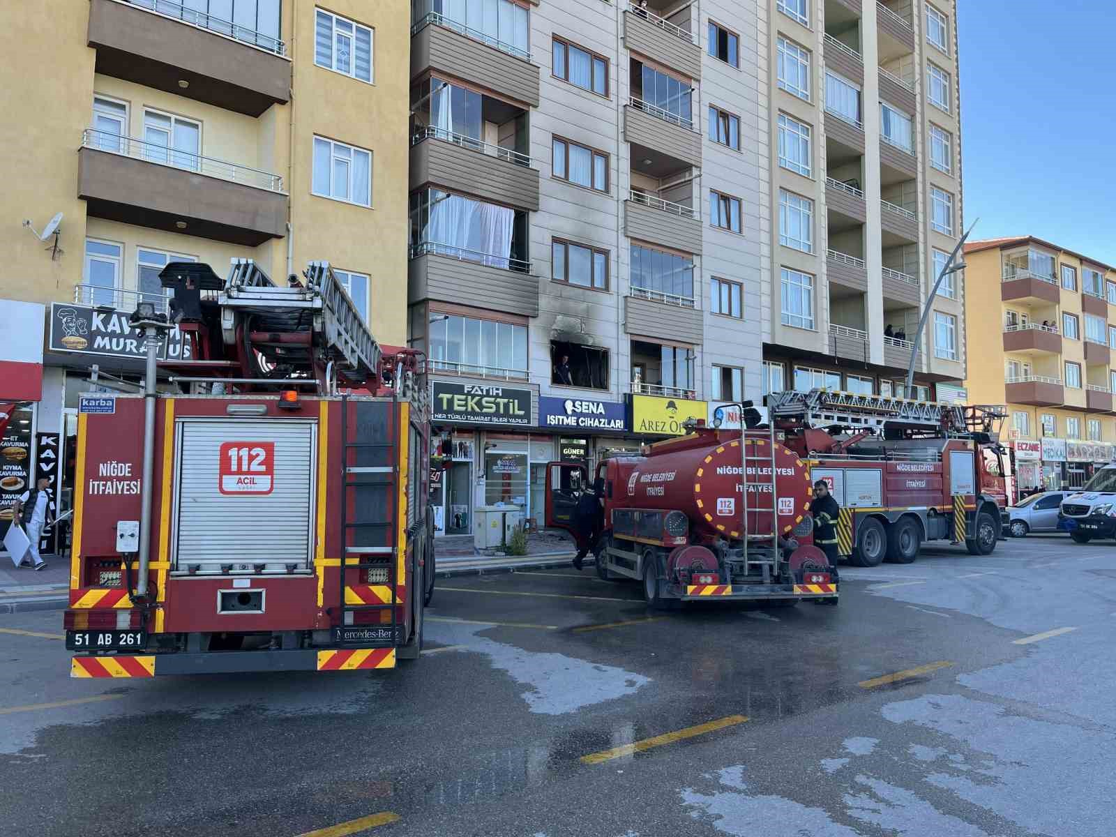 Niğde’de apartman dairesinde yangın