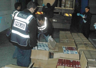 Gümrük kaçağı sigara ele geçirildi