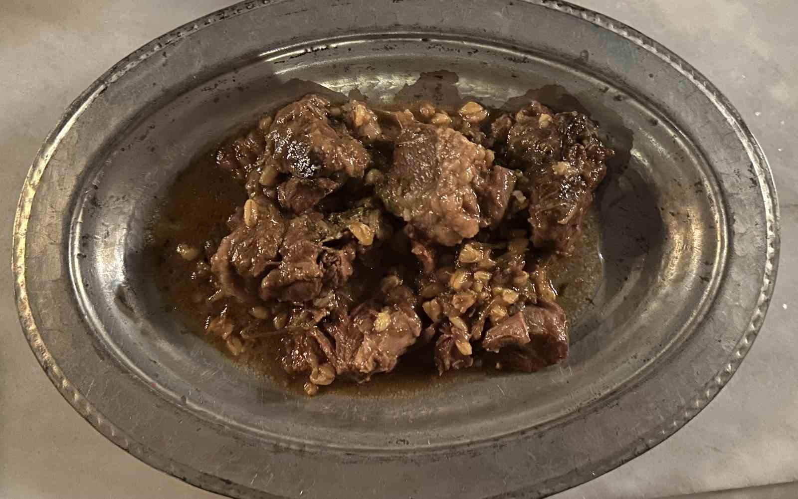 Başında o isim var: 3 bin yıllık yemekleri yaptılar
