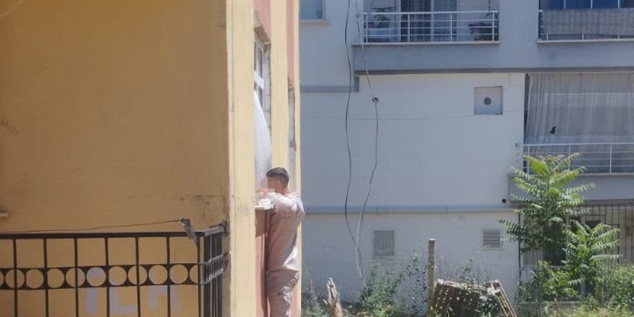 Kamera Ele Verdi: Hırsızlık Şüphelisi Kıskıvrak Yakalandı