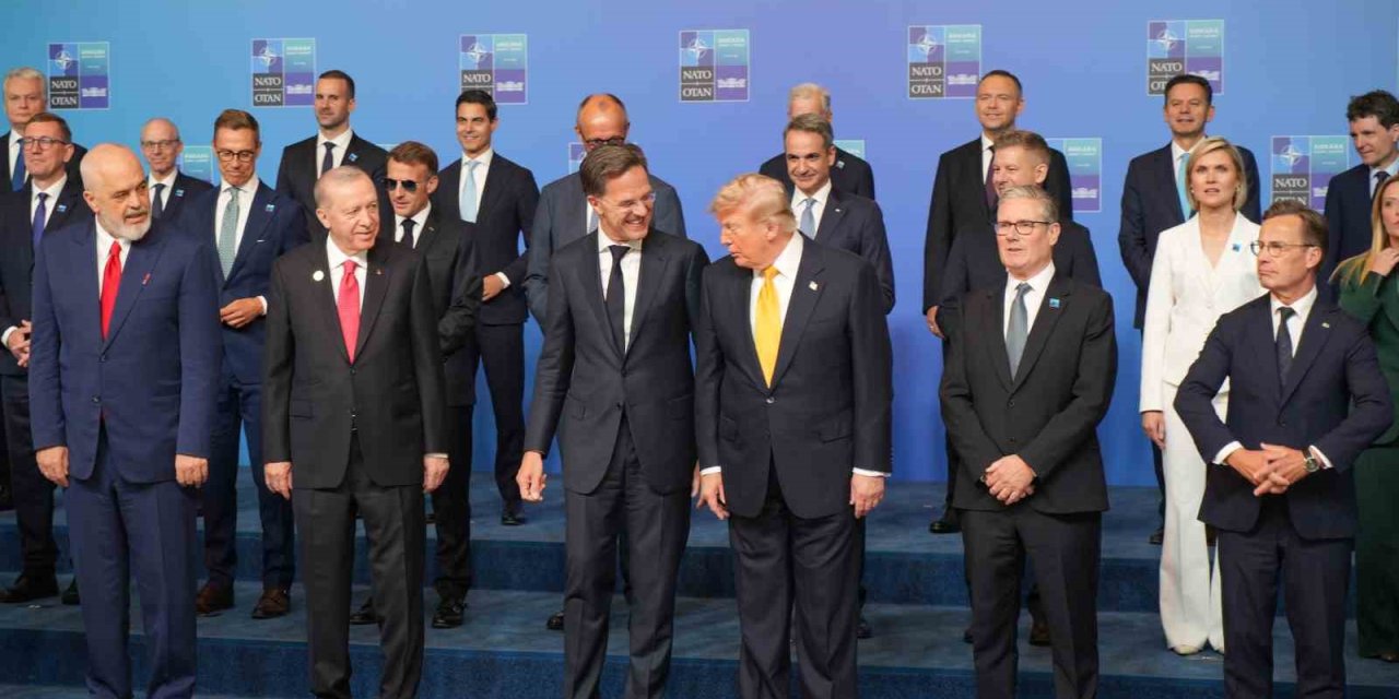NATO Zirvesi Türkiye’de: Liderler Aile Fotoğrafında Buluştu