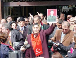 İşte CHP'nin başörtülü adayı